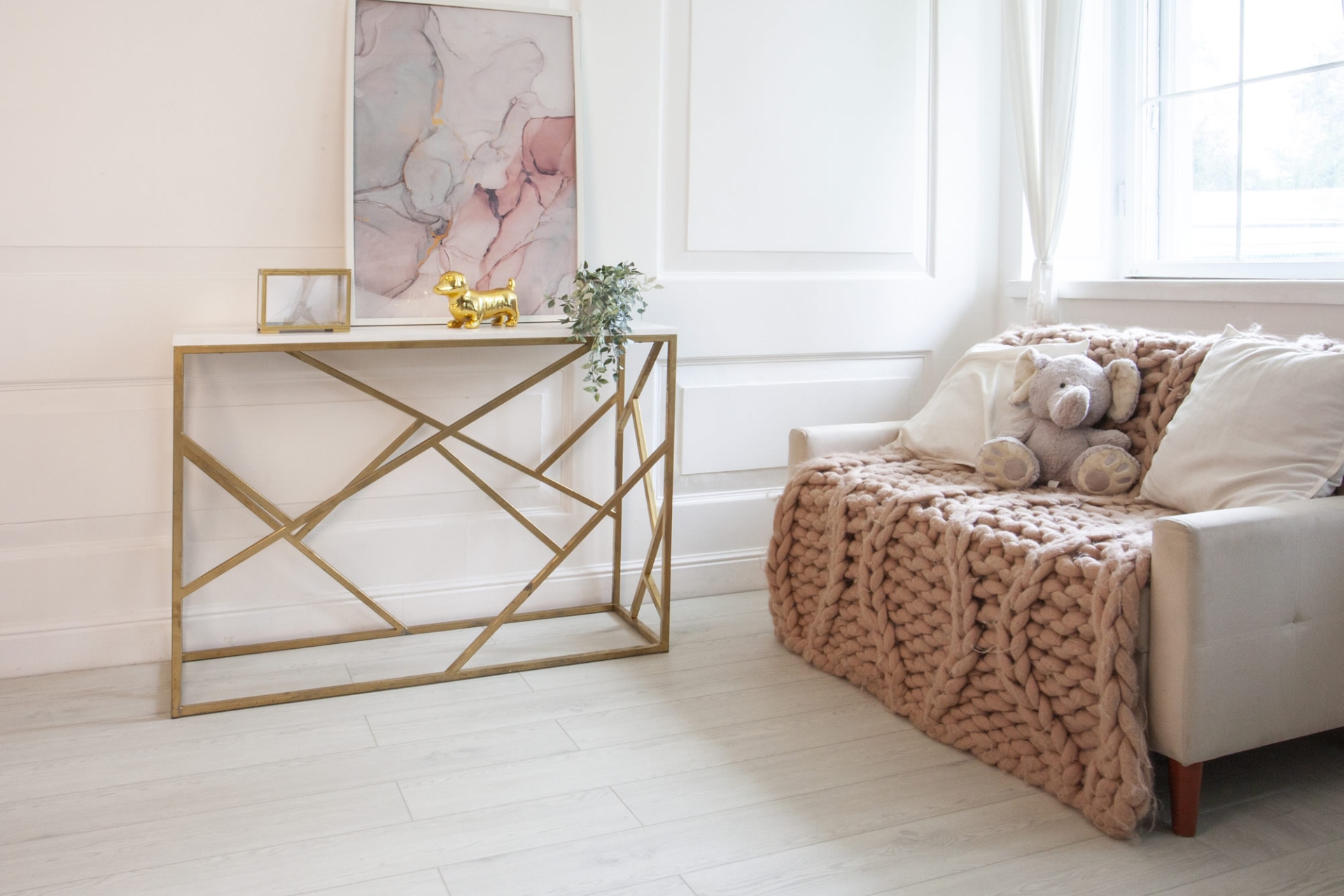 Усовершенствованная кварц-виниловая плитка «Damy Floor» Дуб Светлый (1227*187*2,5 мм) — купить в Екатеринбурге